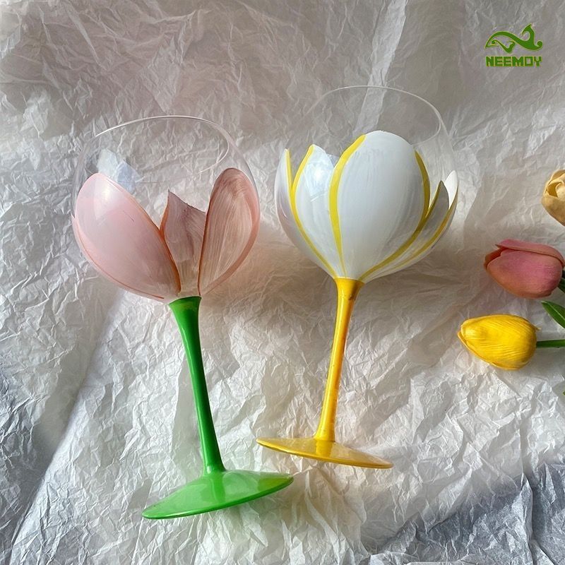 Wine Beer Foot - Lale im mittleren Alter, bemalter Glasbecher,
