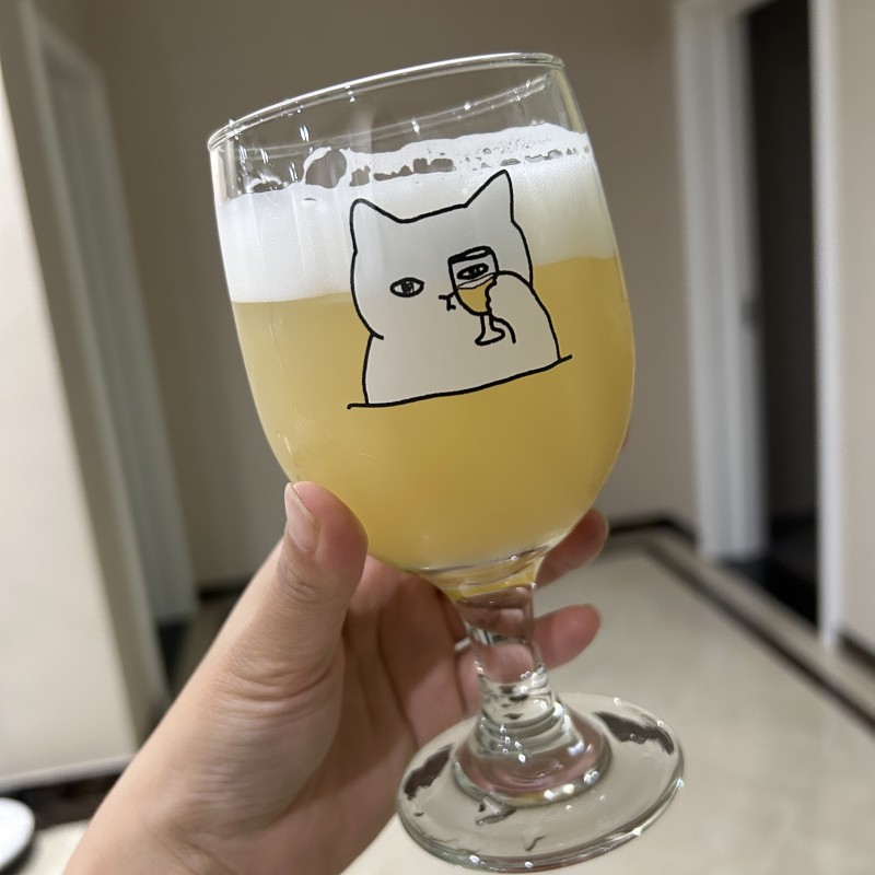 Katzenglas im koreanischen Sti – Wine Beer Foot Bewertung und Preis